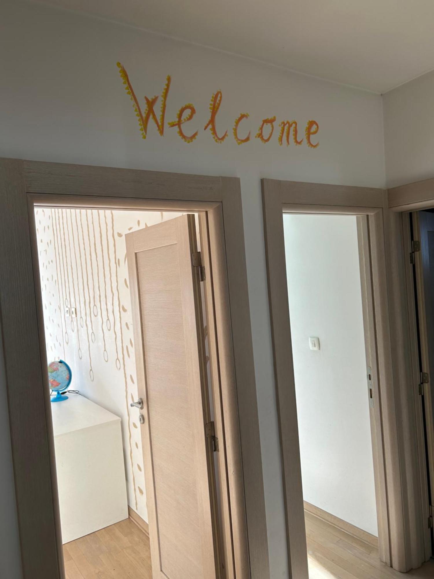 Ana'S 2 Bedrooms Lovely Flat 포드고리차 외부 사진