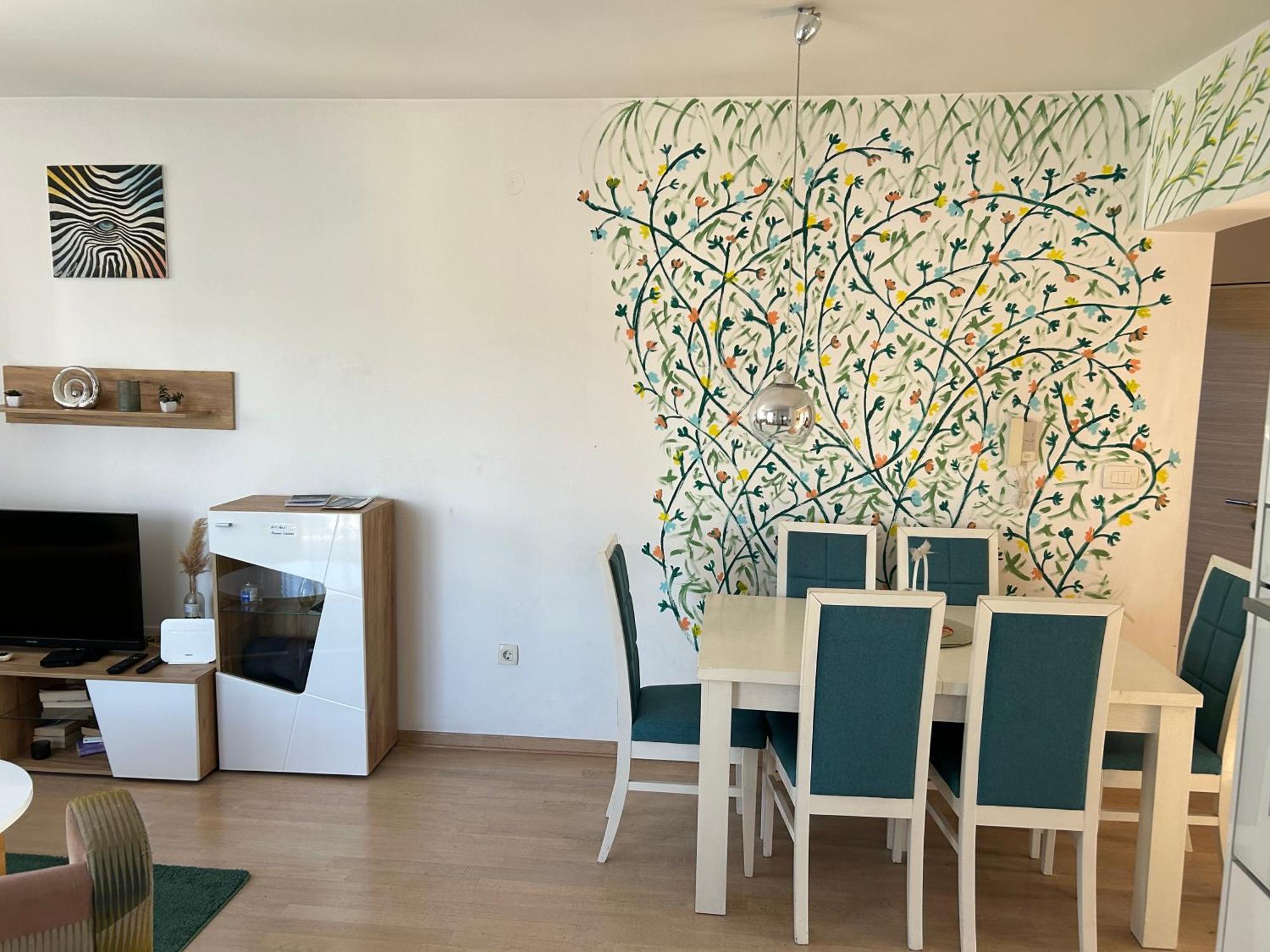 Ana'S 2 Bedrooms Lovely Flat 포드고리차 외부 사진